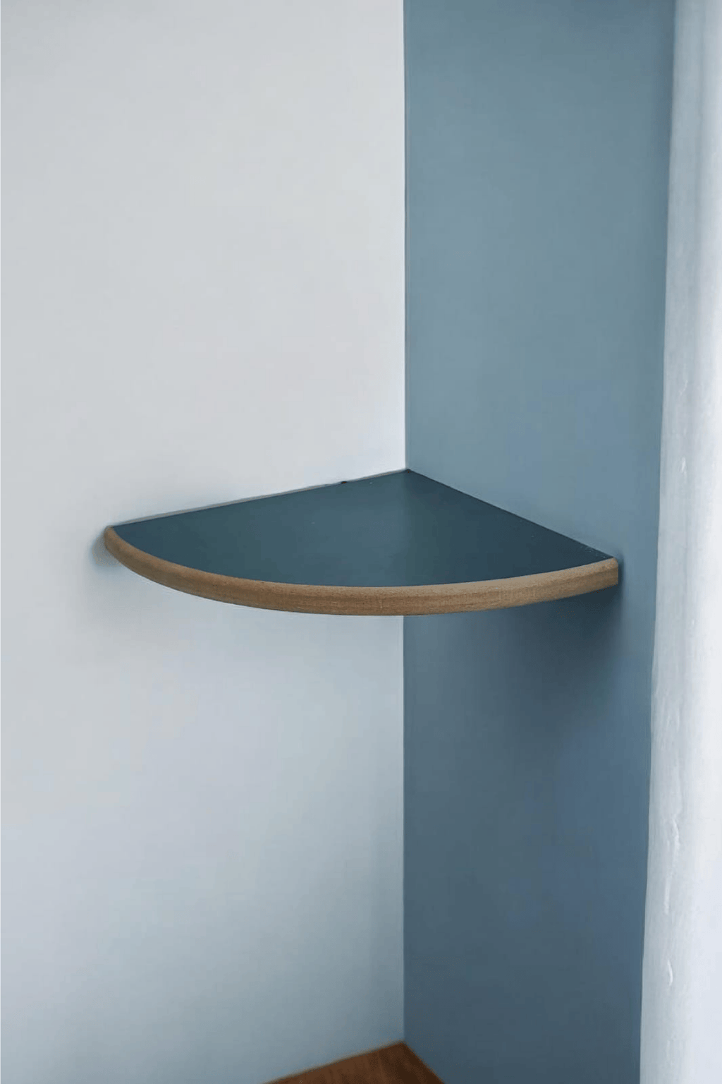 Tekli Duvar Raf Seti (25 cm) – Salon ve Oturma Odaları İçin Şık Köşe Rafı