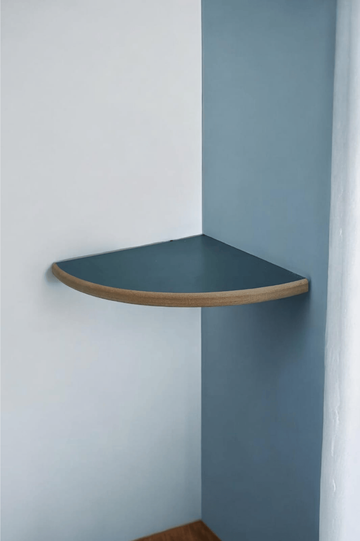Tekli Duvar Raf Seti (25 cm) – Salon ve Oturma Odaları İçin Şık Köşe Rafı