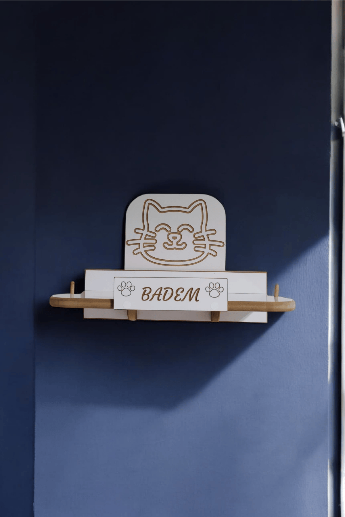 Kedi Yatağı, Duvara Monte Premium (30x48 cm) CNC Kazımalı 3D Figürlü|Sağlam Vida Sistemli | Minderli