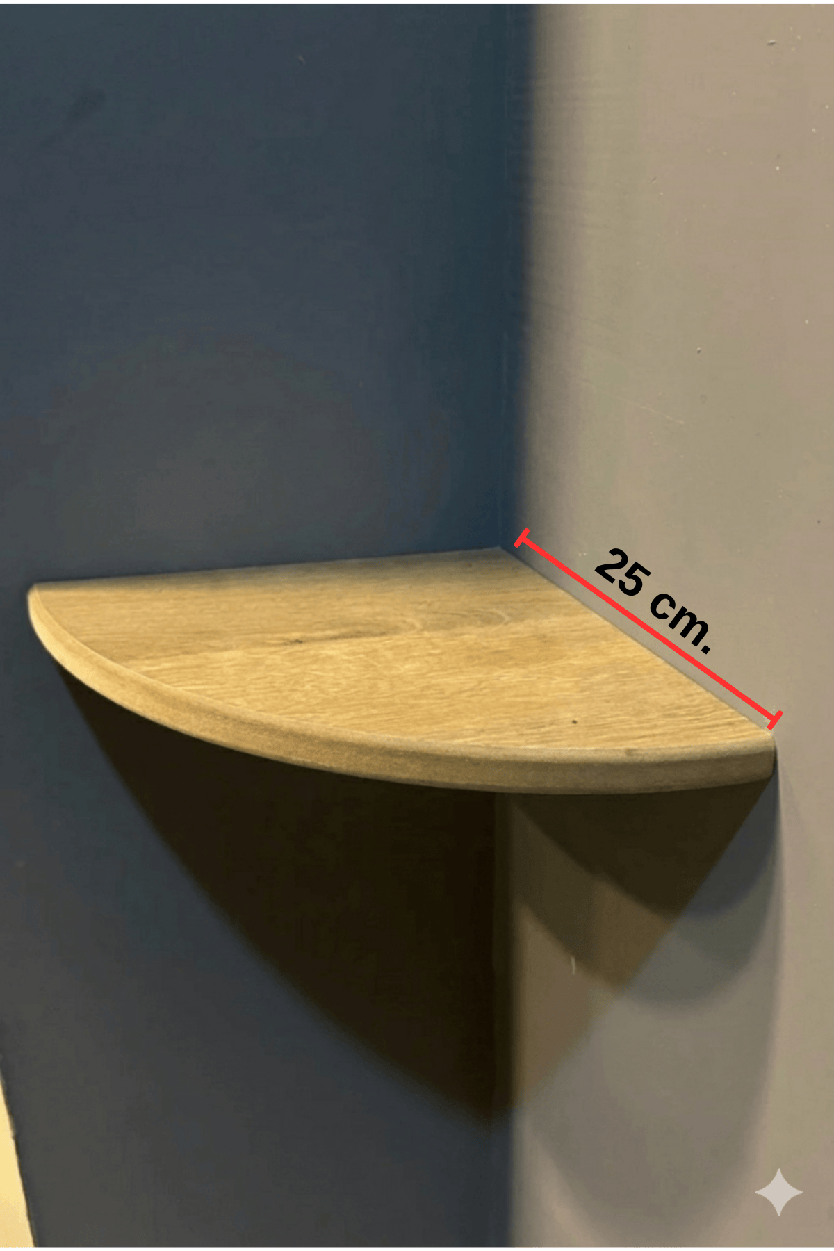 Yuvarlak Köşe Üçgen Duvar Rafı (25 cm) – Salon ve Oturma Odaları İçin Şık Köşe Rafı
